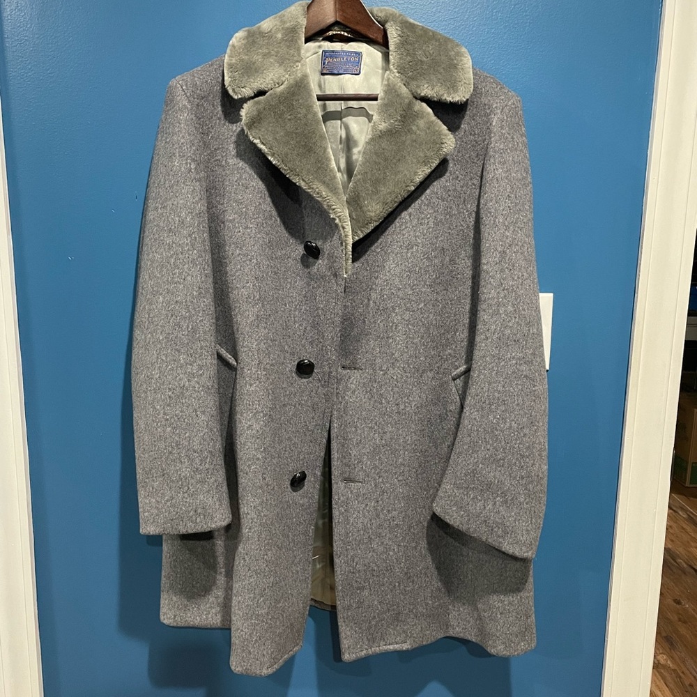 Vintage (1950s?) Pendleton wool and shearling over coat. Excellent condition
